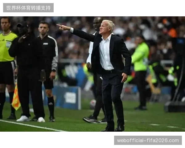 德尚为考察边缘球员付出代价,法国队在热身赛中的失利敲响了警钟 德尚为考察边缘球员付出代价,法国队在热身赛中的失利敲响了警钟